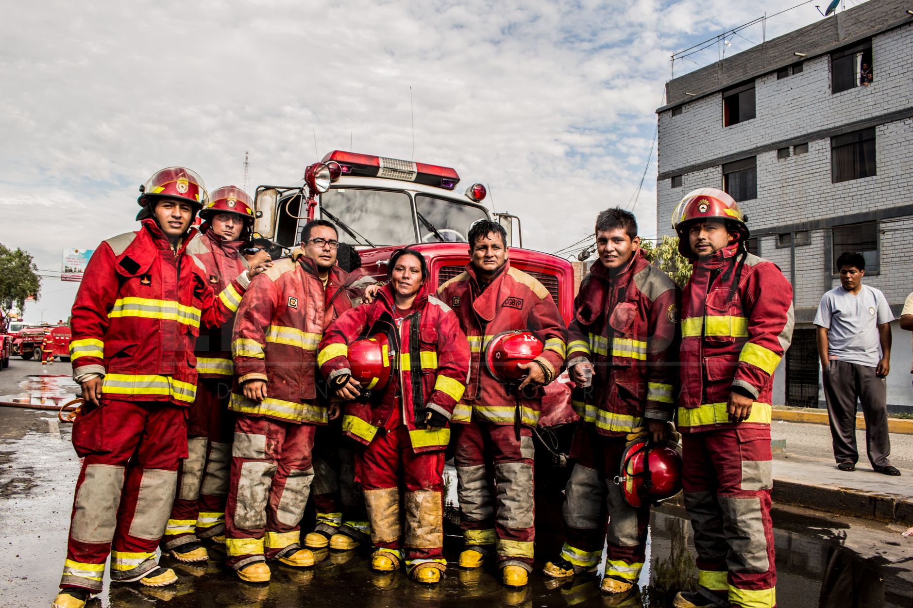 Fire Destroys Homes in Carhuaz